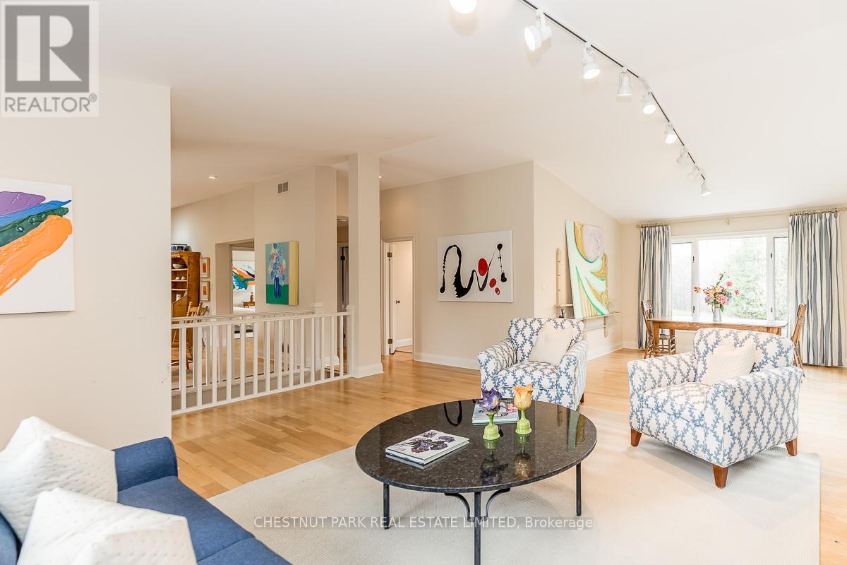 16249 Shaws Creek Road, Caledon, Ontario  L7C 1V9 - Photo 9 - W12678988