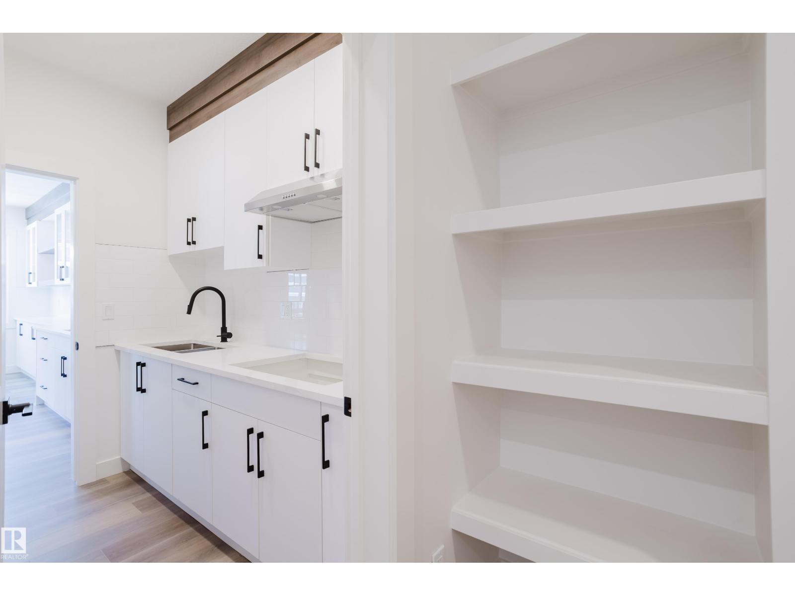 805 Elderberry Co Nw, Edmonton, Alberta  T6M 3J7 - Photo 11 - E4469481