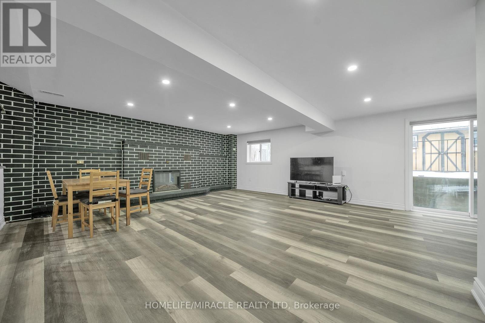 261 Country Hill Drive, Kitchener, Ontario  N2E 2C1 - Photo 14 - X12677274