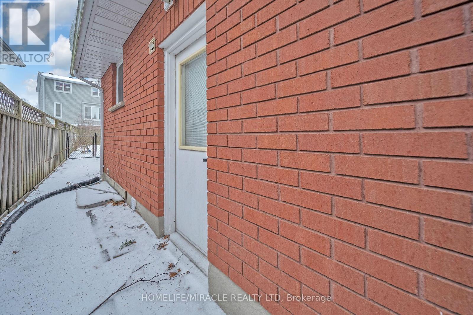 261 Country Hill Drive, Kitchener, Ontario  N2E 2C1 - Photo 22 - X12677274