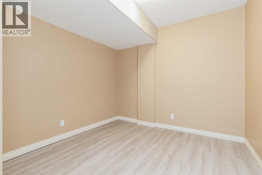 86 Springborough Green Sw, Calgary, Alberta  T3H 5M5 - Photo 32 - A2232675