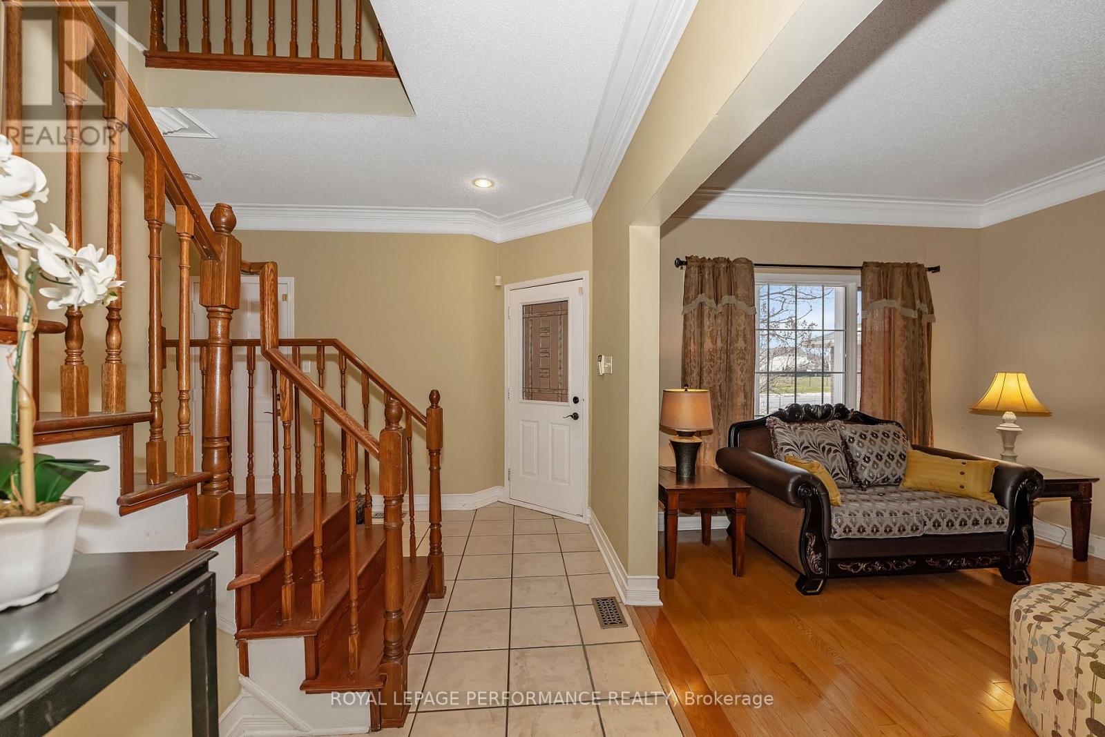 644 Valin Street, Ottawa, Ontario  K4A 3S9 - Photo 12 - X12679028