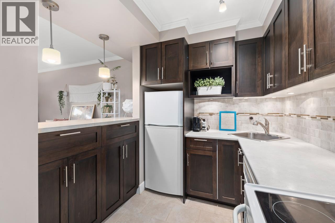 308 2025 W 2nd Avenue, Vancouver, British Columbia  V6J 1J6 - Photo 10 - R3077684