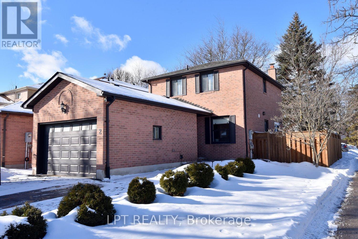 2 Leora Court, Richmond Hill, Ontario  L4C 7N5 - Photo 2 - N12679036