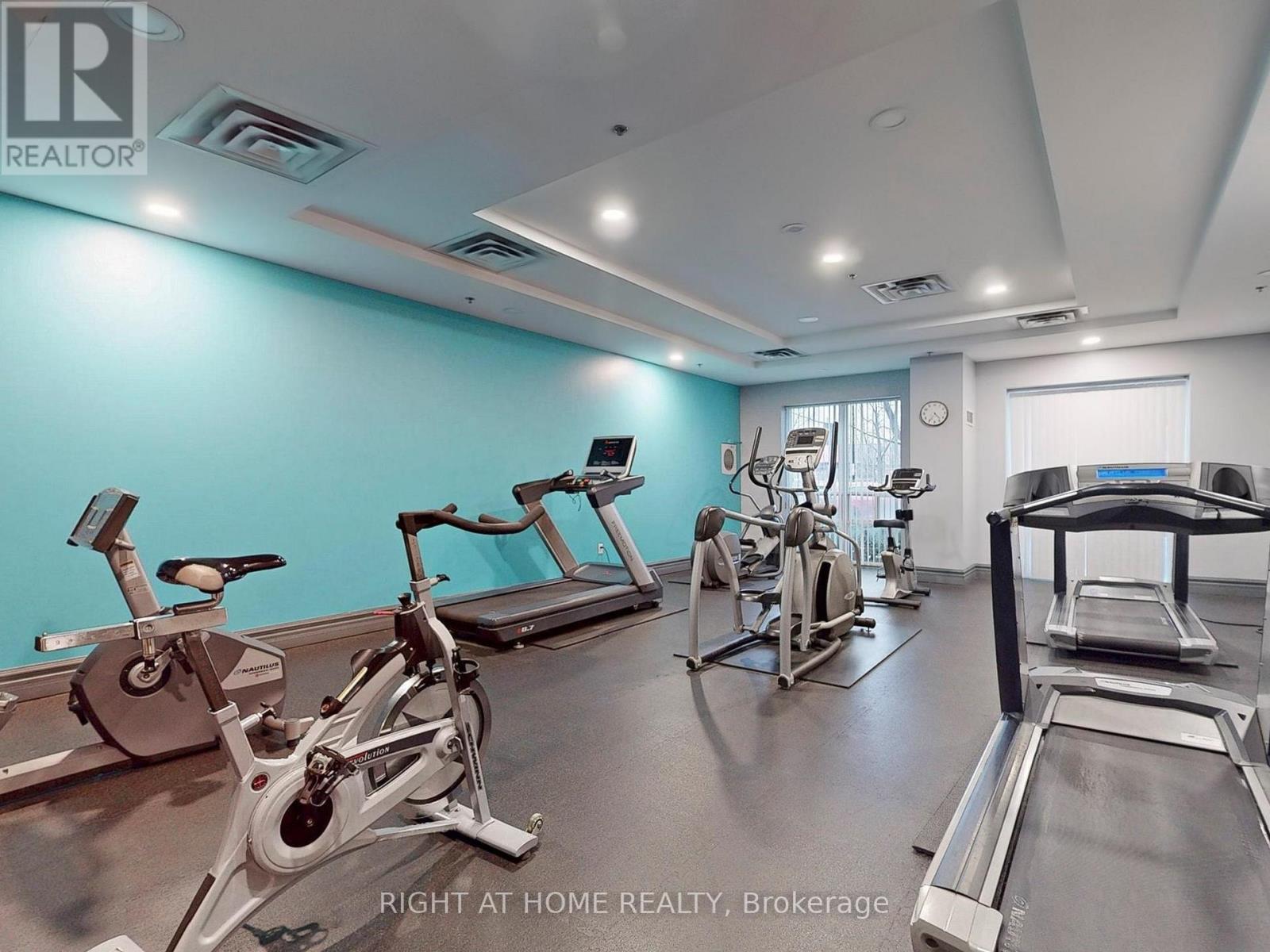 209 - 15 Michael Power Place S, Toronto, Ontario  M9A 5G4 - Photo 17 - W12678736