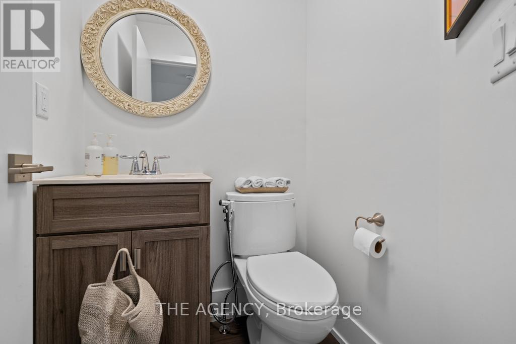 507 Nairn Avenue, Toronto, Ontario  M6E 4J2 - Photo 8 - W12679020