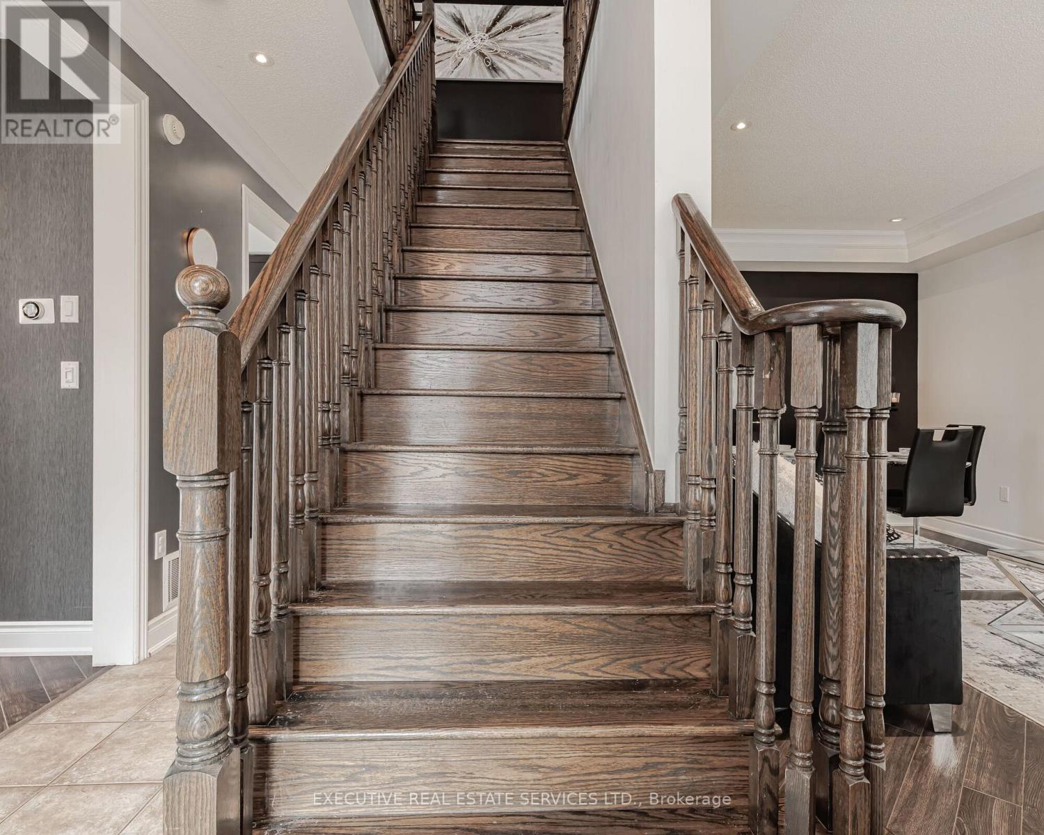 2 Nectarlane Avenue, Caledon, Ontario  L7C 3M8 - Photo 16 - W12679034