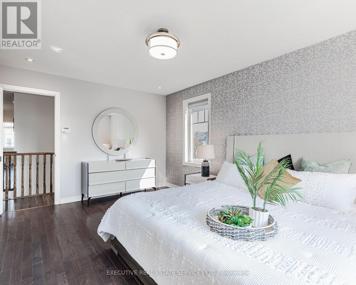 2 Nectarlane Avenue, Caledon, Ontario  L7C 3M8 - Photo 20 - W12679034