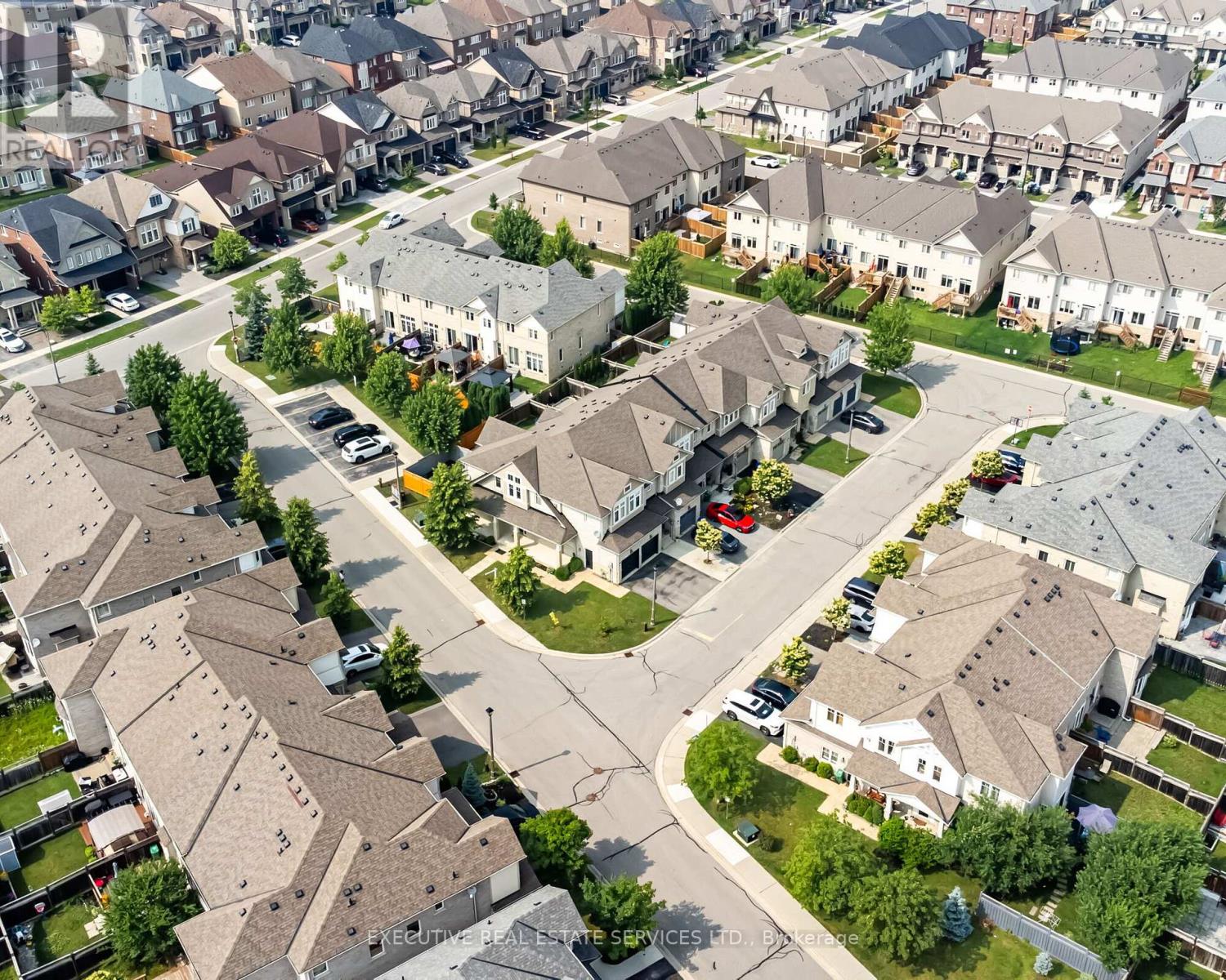 2 Nectarlane Avenue, Caledon, Ontario  L7C 3M8 - Photo 48 - W12679034