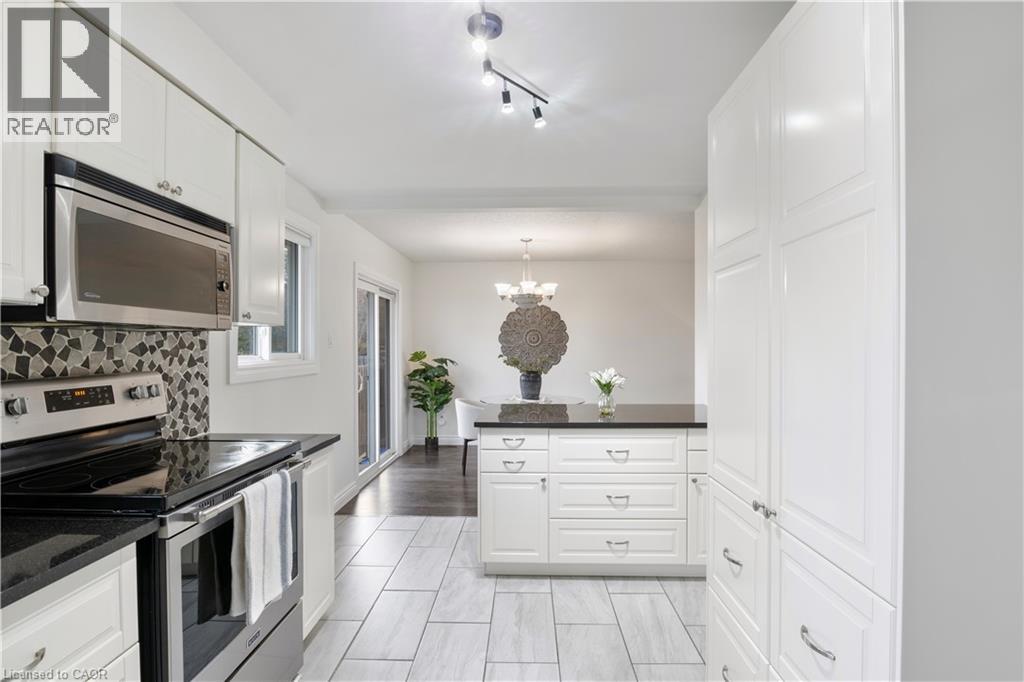 60 Devonglen Drive, Kitchener, Ontario  N2E 2C5 - Photo 18 - 40796723