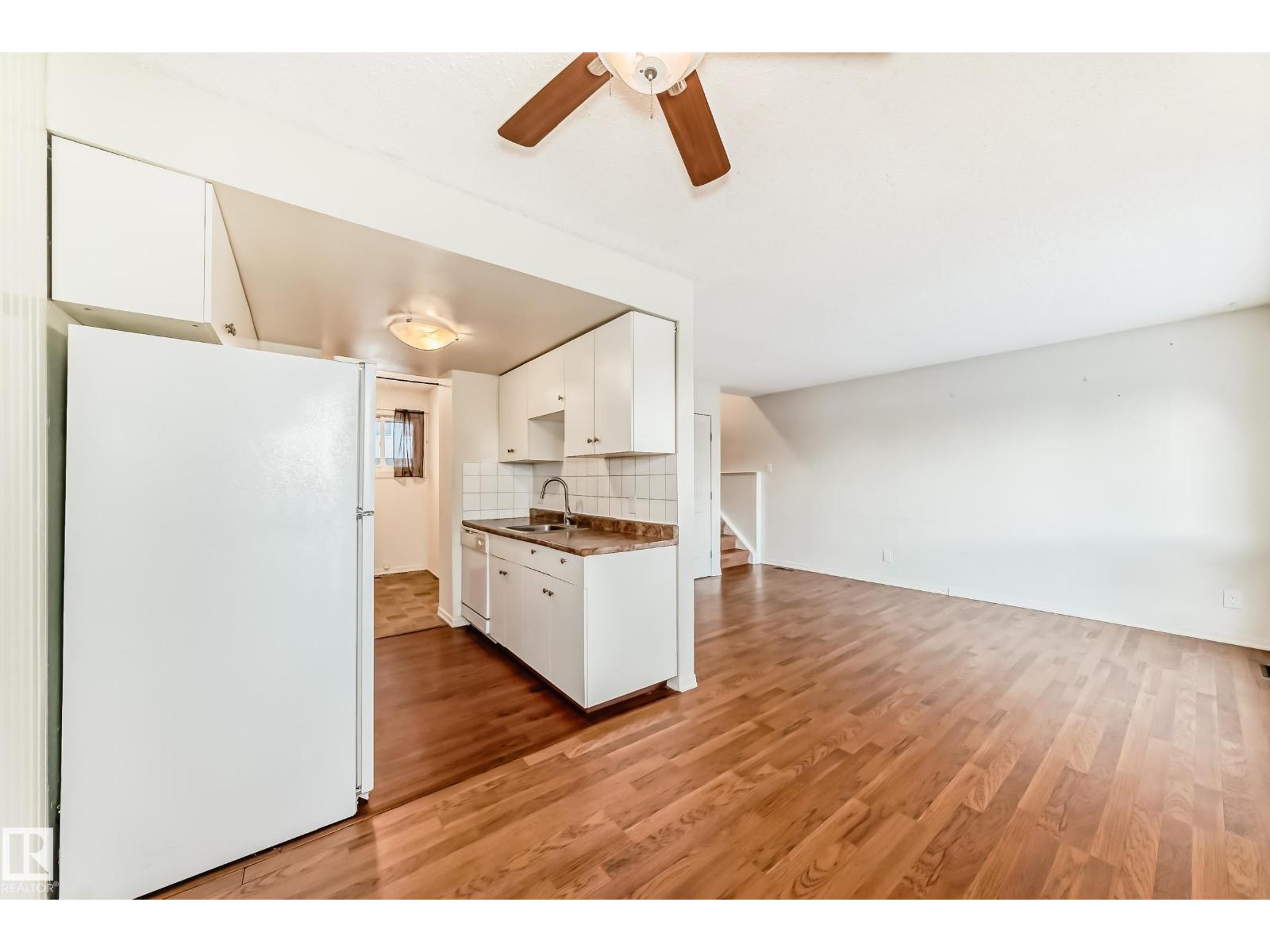 531 Abbottsfield Rd Nw, Edmonton, Alberta  T5W 4R3 - Photo 6 - E4469483