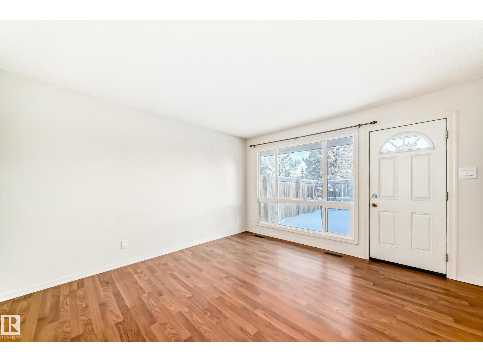 531 Abbottsfield Rd Nw, Edmonton, Alberta  T5W 4R3 - Photo 3 - E4469483