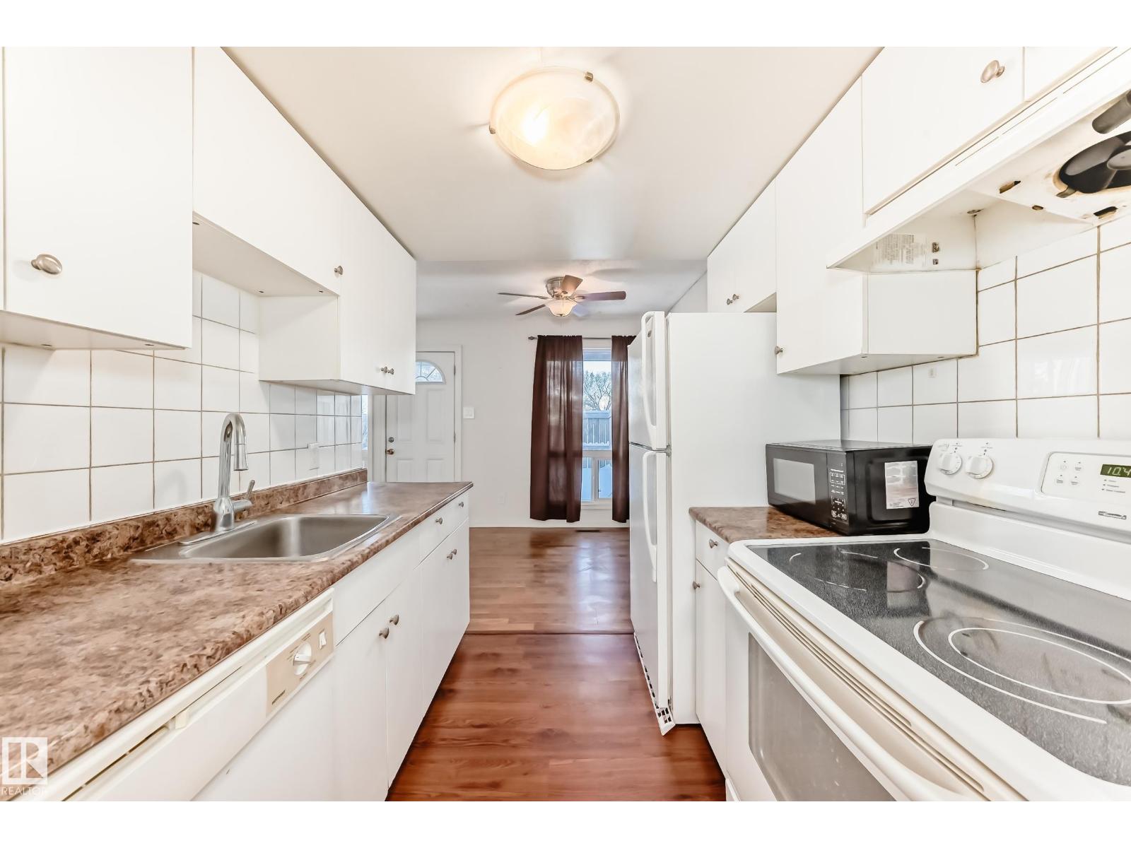 531 Abbottsfield Rd Nw, Edmonton, Alberta  T5W 4R3 - Photo 10 - E4469483