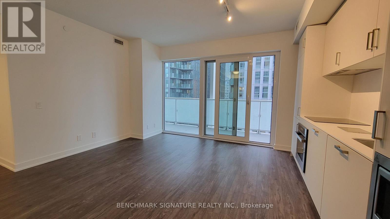 5601 - 88 Queen Street E, Toronto, Ontario  M5C 0B6 - Photo 3 - C12580320