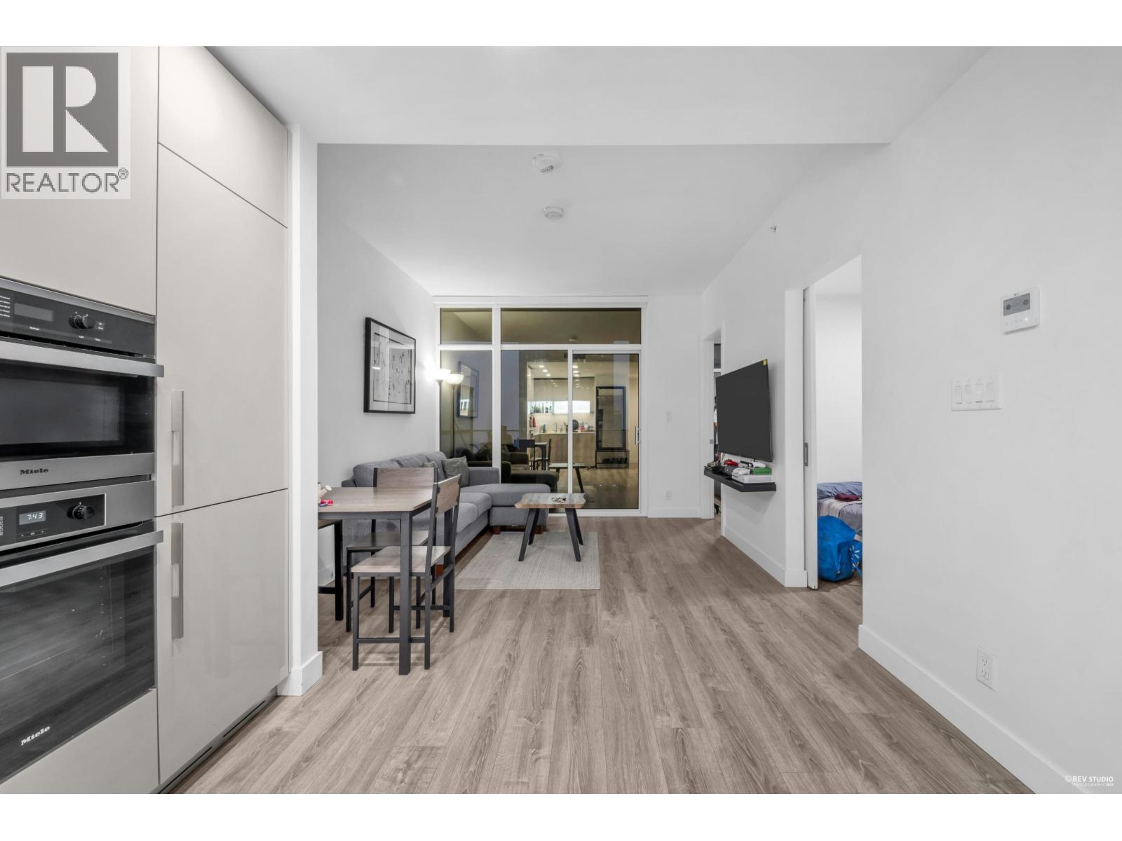 2001 6511 Sussex Avenue, Burnaby, British Columbia  V5H 0K5 - Photo 8 - R3077667