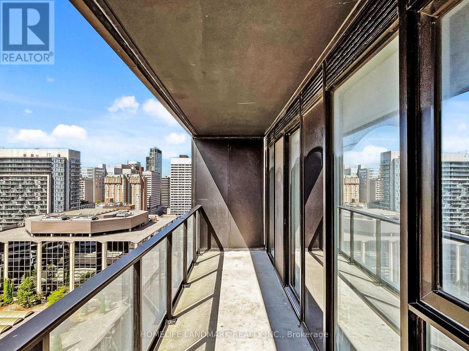 2007 - 20 Edward Street, Toronto, Ontario  M5G 0C5 - Photo 12 - C12679070