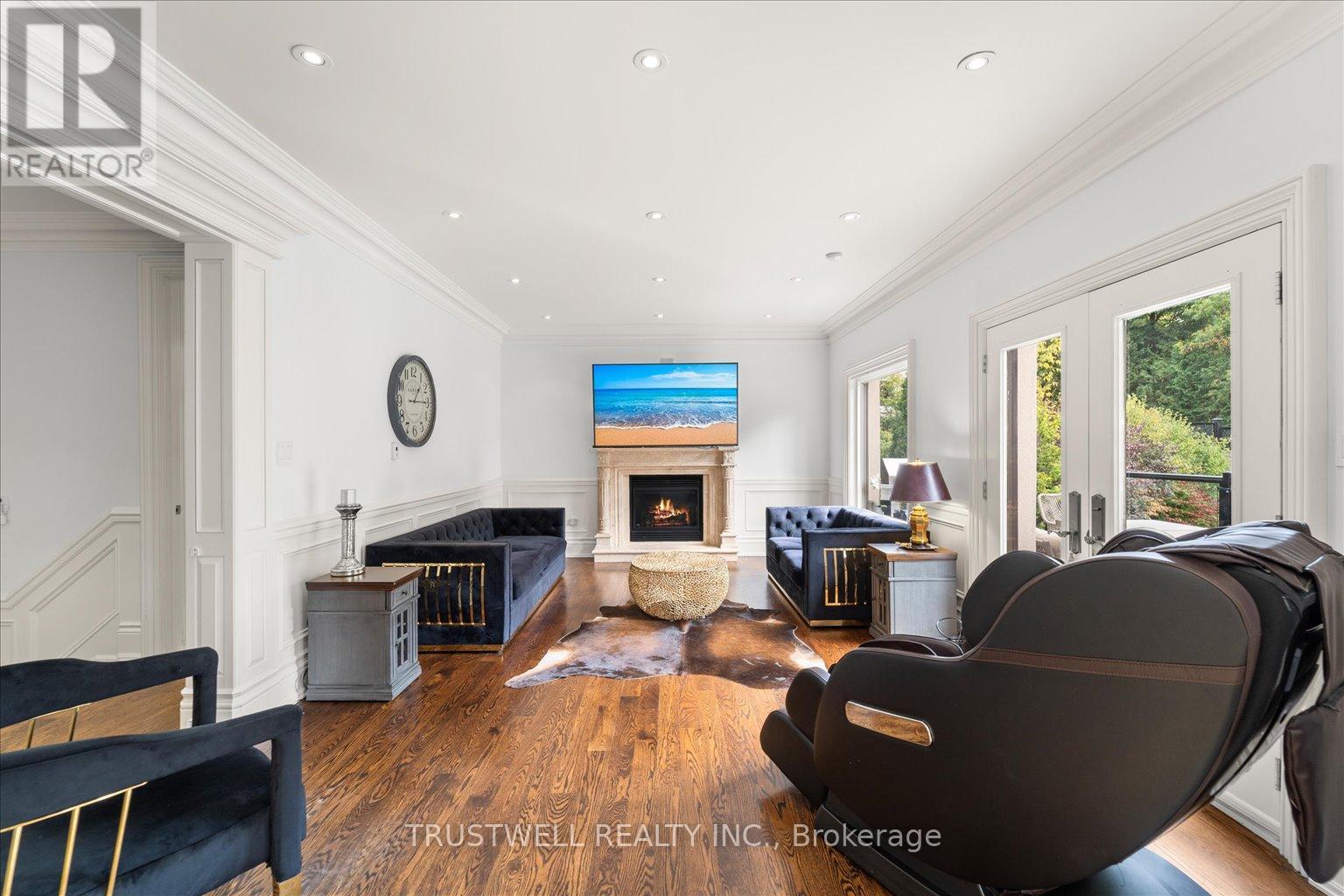 5 Royal Oak Drive, Toronto, Ontario  M3C 2M1 - Photo 23 - C12679074