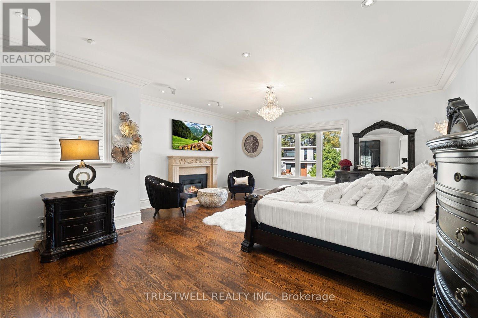 5 Royal Oak Drive, Toronto, Ontario  M3C 2M1 - Photo 27 - C12679074