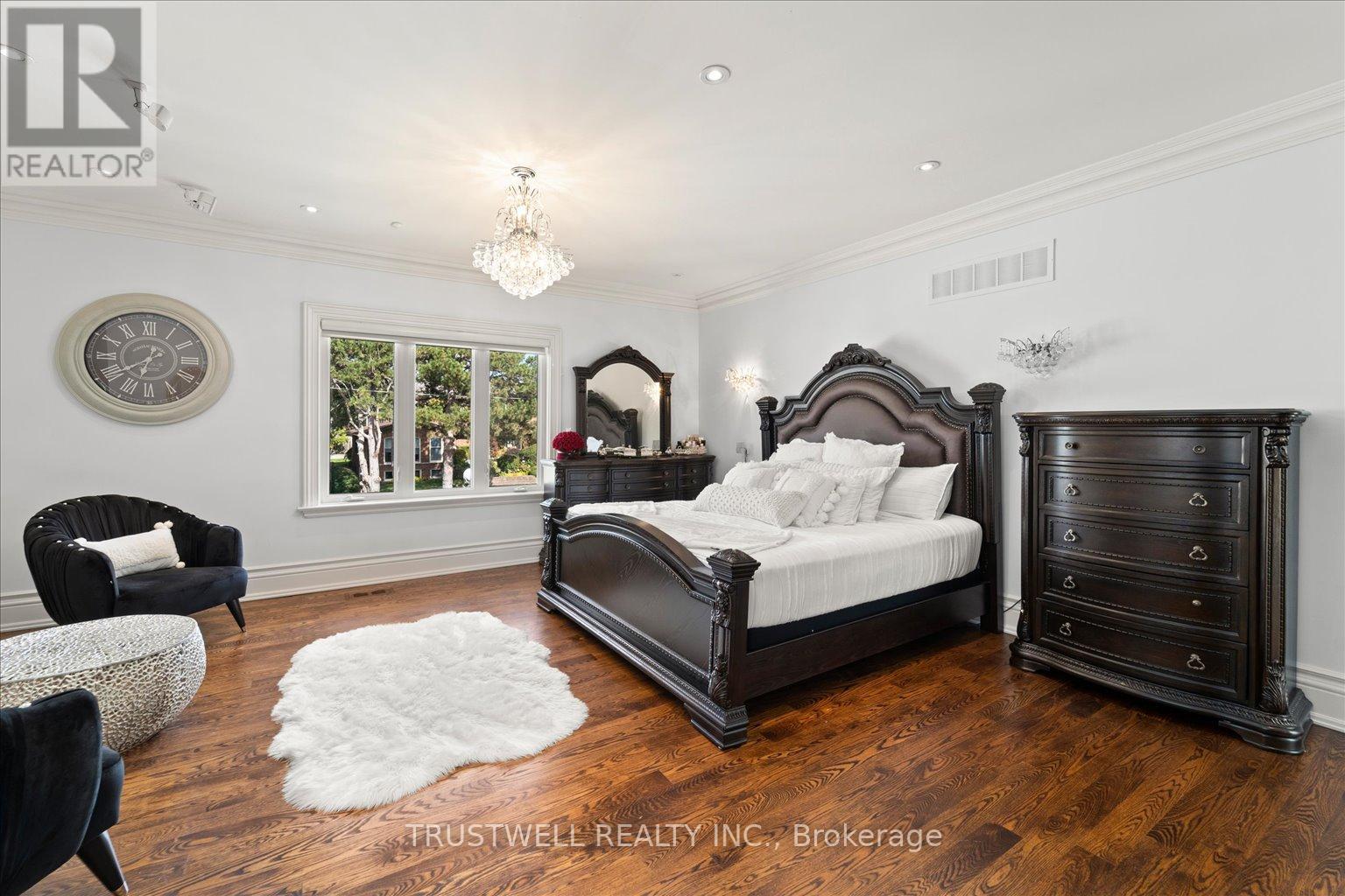 5 Royal Oak Drive, Toronto, Ontario  M3C 2M1 - Photo 28 - C12679074