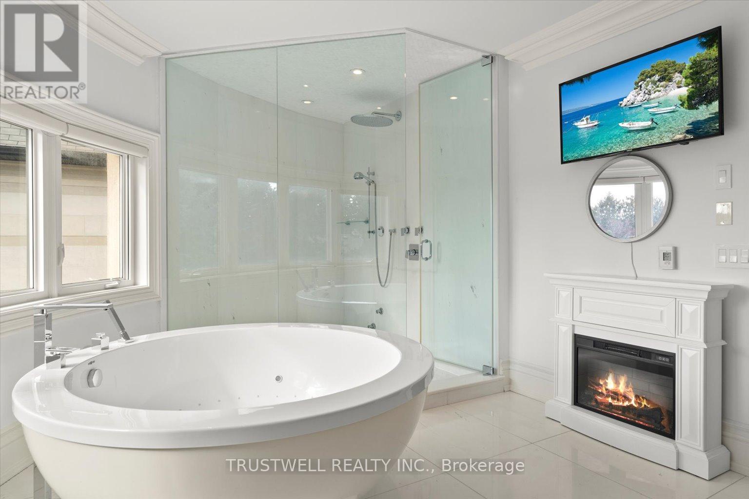 5 Royal Oak Drive, Toronto, Ontario  M3C 2M1 - Photo 31 - C12679074