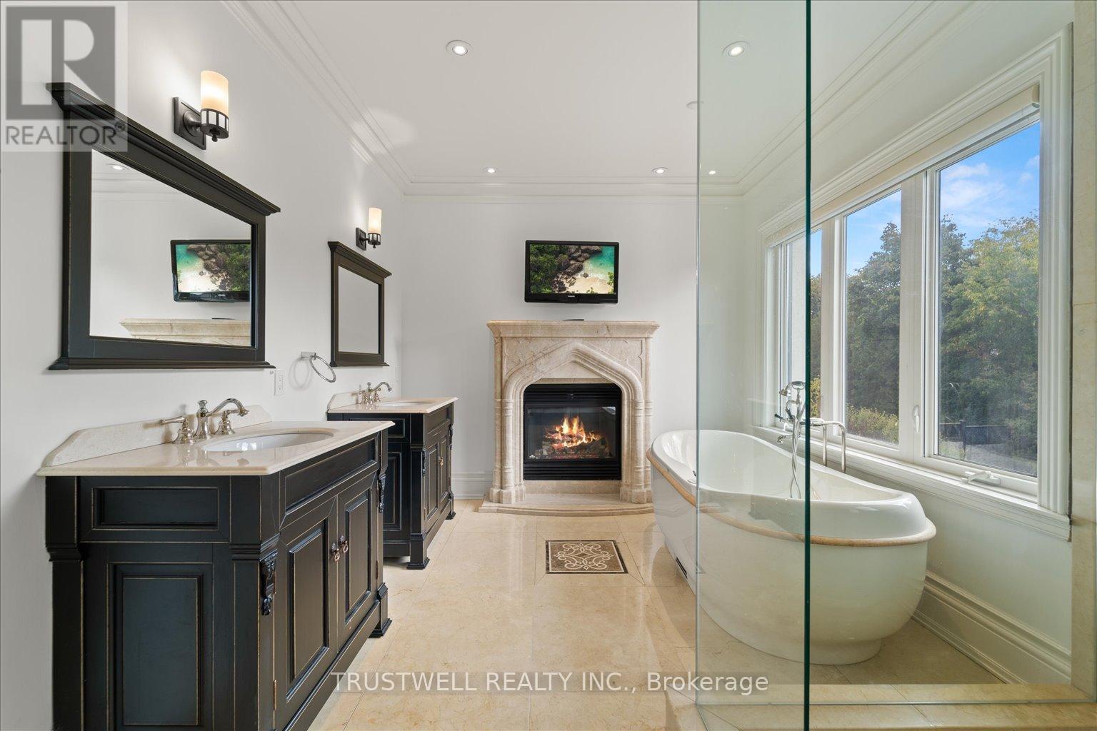 5 Royal Oak Drive, Toronto, Ontario  M3C 2M1 - Photo 33 - C12679074