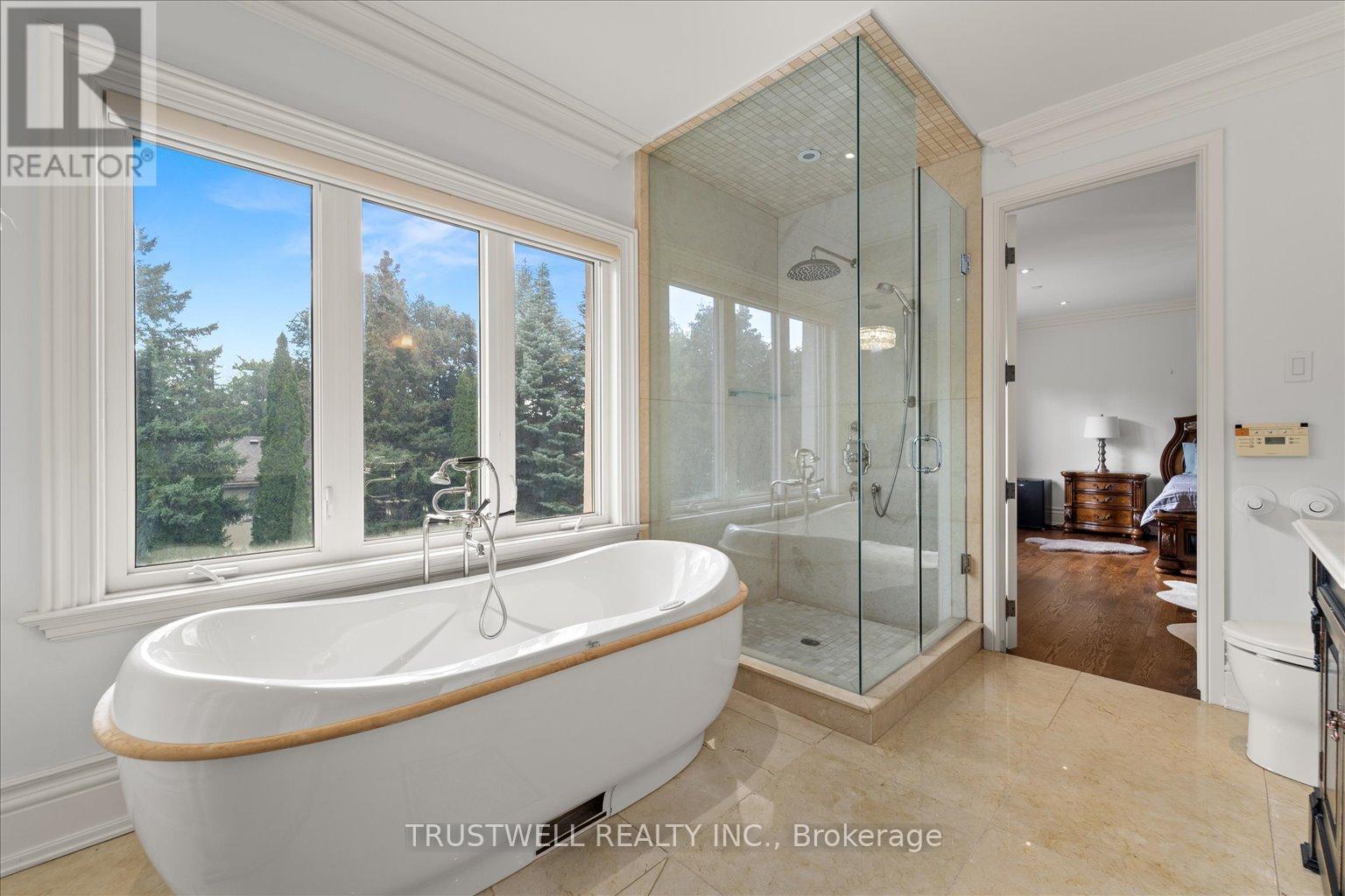 5 Royal Oak Drive, Toronto, Ontario  M3C 2M1 - Photo 34 - C12679074