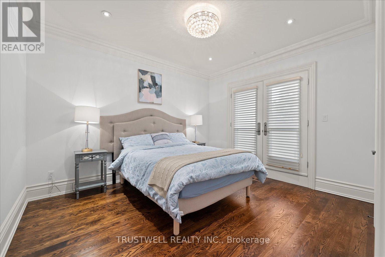 5 Royal Oak Drive, Toronto, Ontario  M3C 2M1 - Photo 37 - C12679074