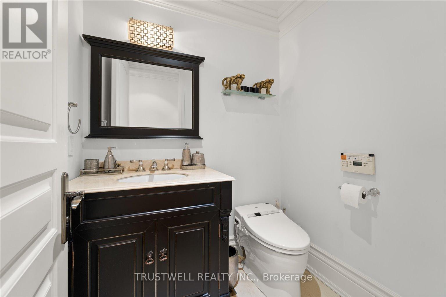 5 Royal Oak Drive, Toronto, Ontario  M3C 2M1 - Photo 39 - C12679074