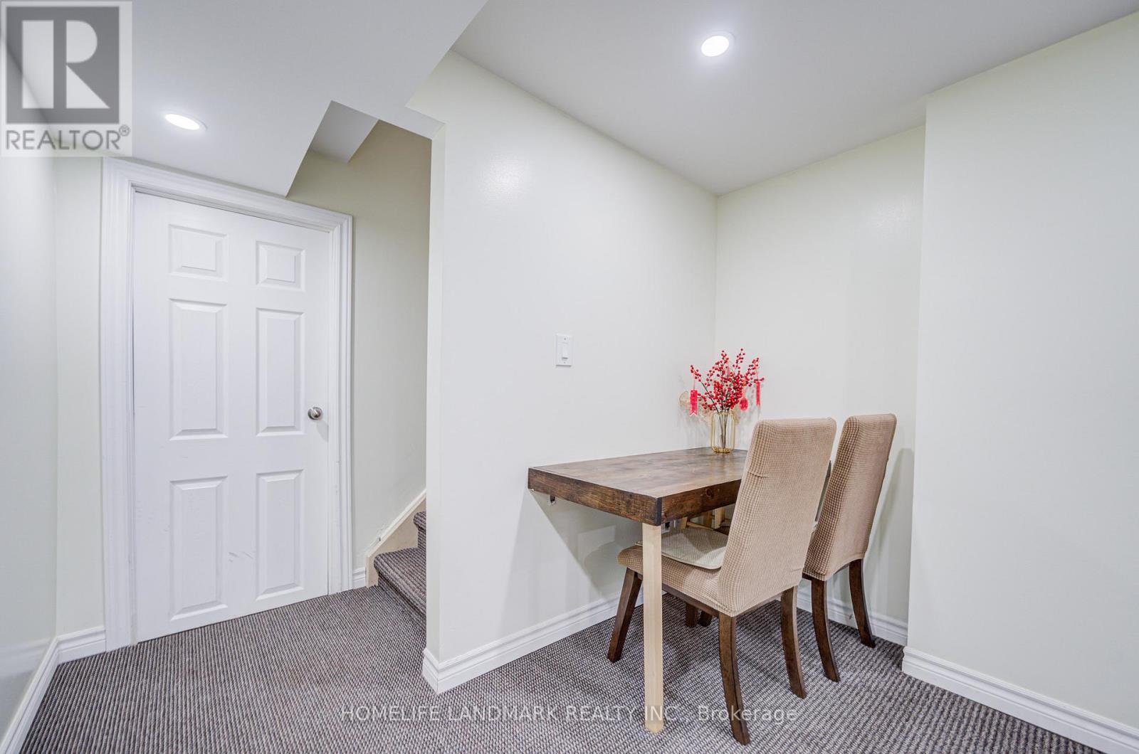 30 Richard Coulson Crescent, Whitchurch-Stouffville, Ontario  L4A 0G7 - Photo 35 - N12679072