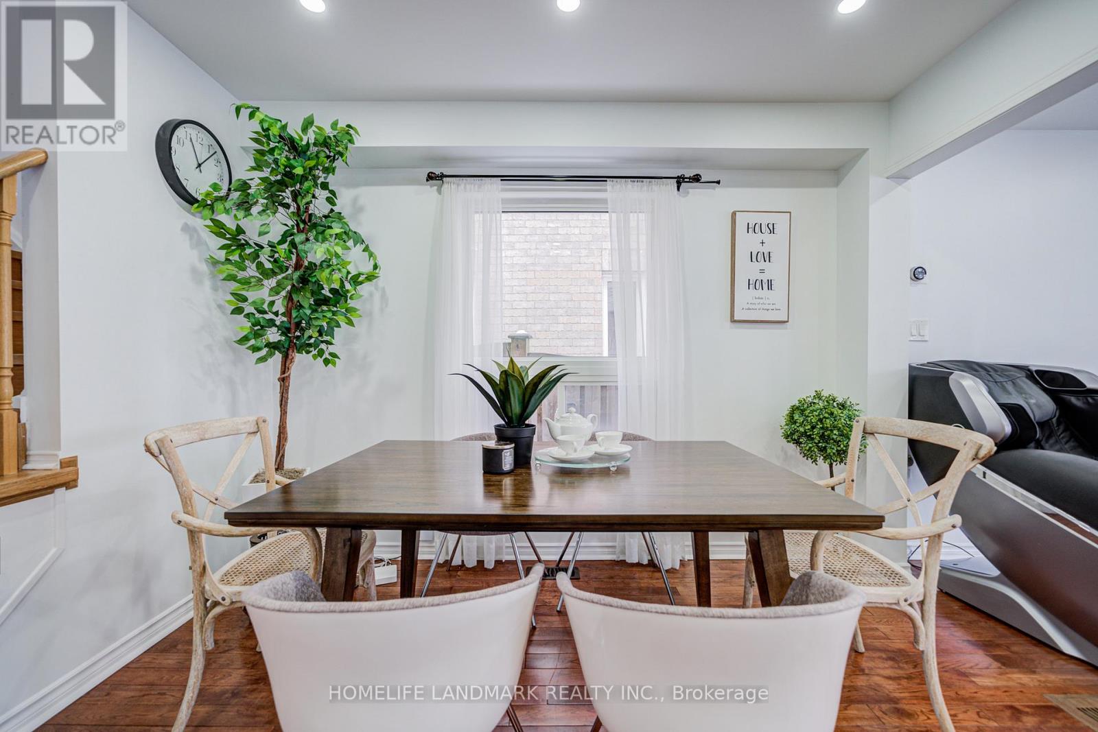 30 Richard Coulson Crescent, Whitchurch-Stouffville, Ontario  L4A 0G7 - Photo 9 - N12679072