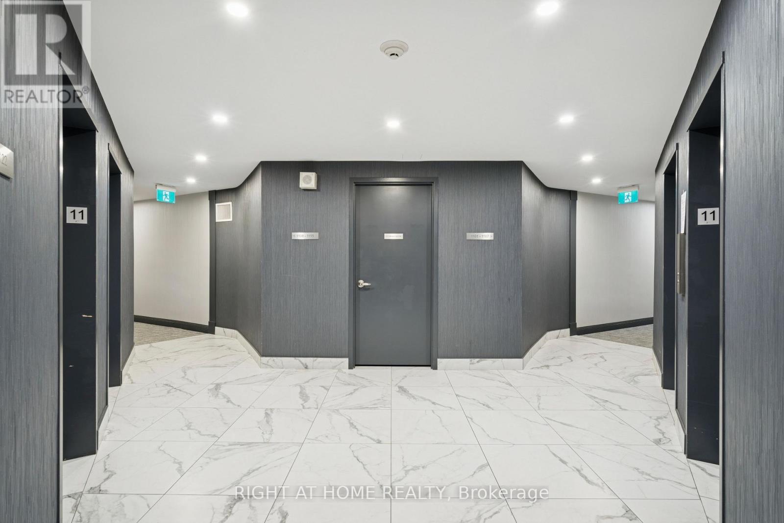 1120 - 451 The West Mall, Toronto, Ontario M9C 1G1 - Photo 5 - W12679066