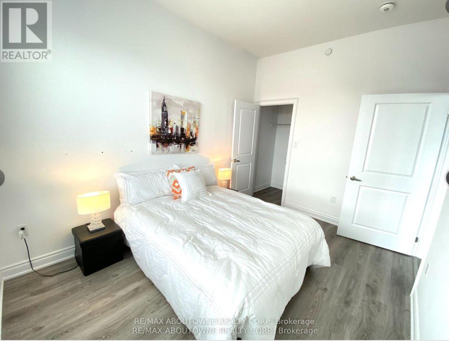 606 - 125 Shoreview Place, Hamilton, Ontario  L8E 0K3 - Photo 11 - X12679058