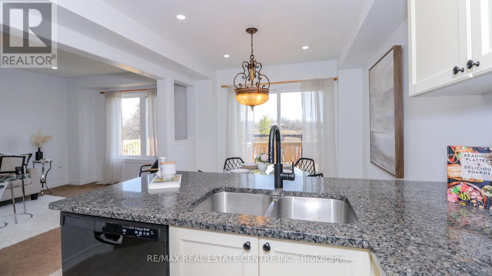 67 Todd Crescent, Southgate, Ontario  N0C 1B0 - Photo 15 - X12679088