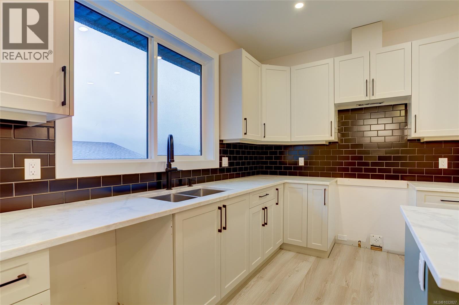 549 Mountain View Dr, Lake Cowichan, British Columbia  V0R 2G0 - Photo 14 - 1022827