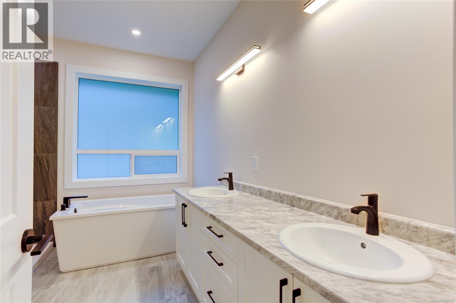 549 Mountain View Dr, Lake Cowichan, British Columbia  V0R 2G0 - Photo 30 - 1022827