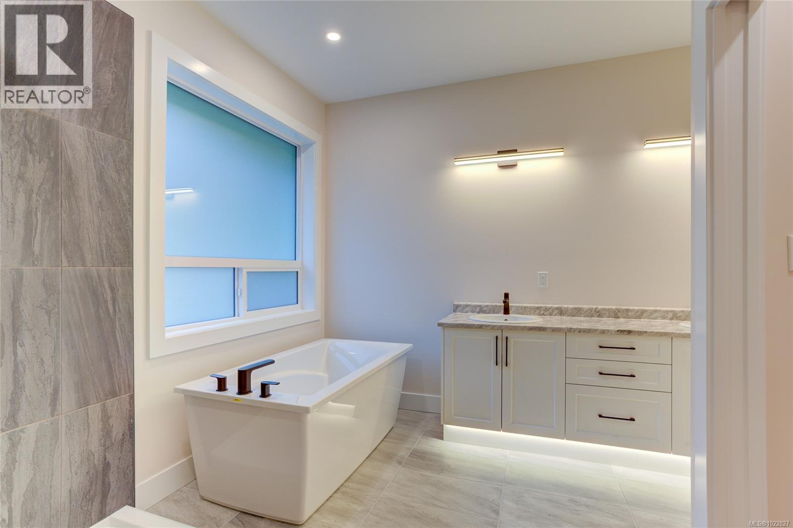 549 Mountain View Dr, Lake Cowichan, British Columbia  V0R 2G0 - Photo 31 - 1022827