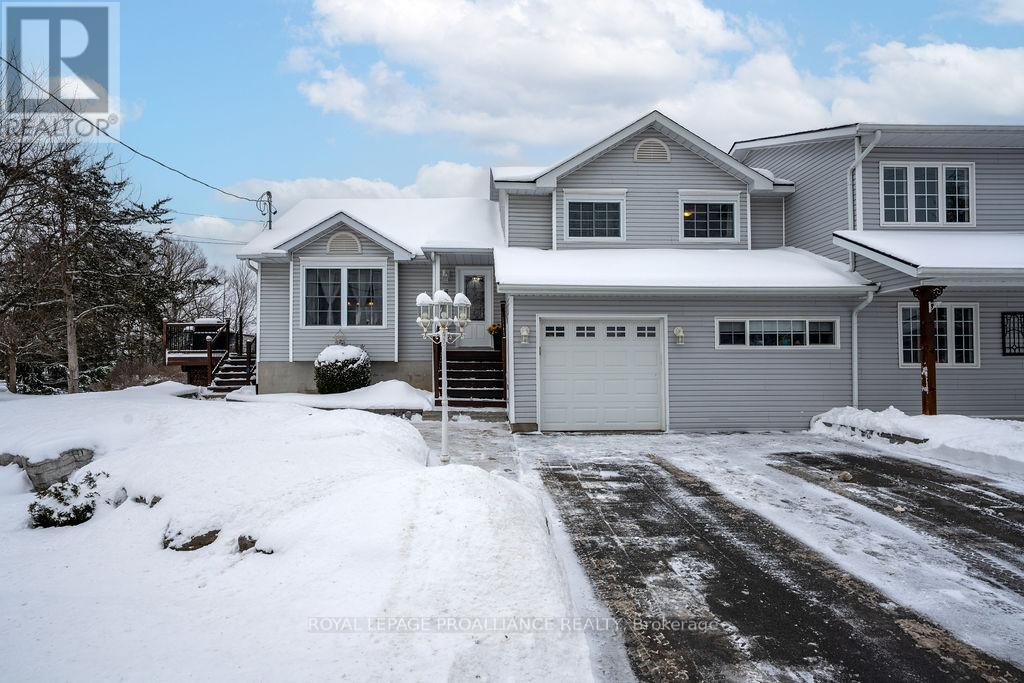 15 GORE STREET, Loyalist, Ontario