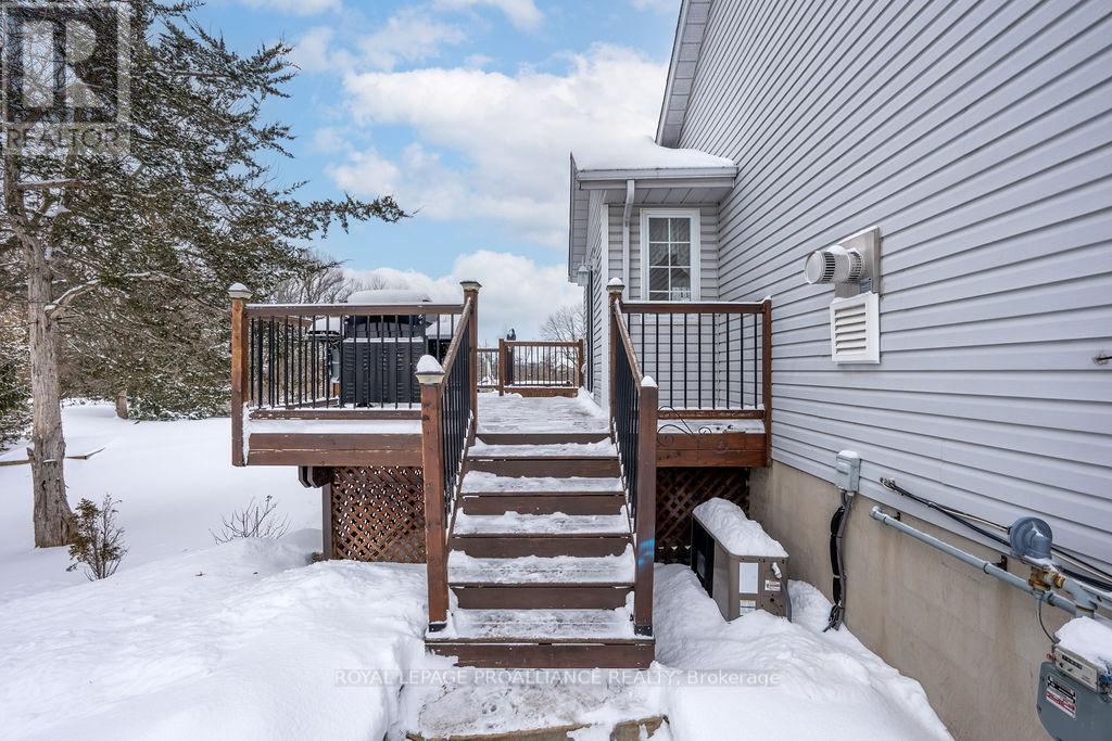 15 Gore Street, Loyalist, Ontario  K0H 2H0 - Photo 15 - X12679104