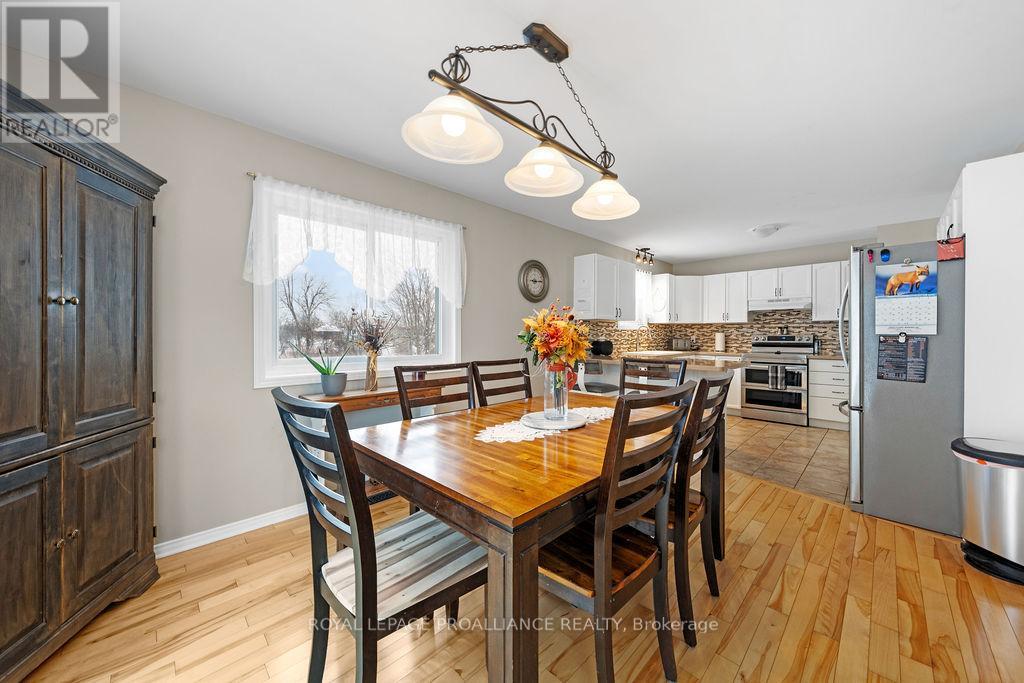 15 Gore Street, Loyalist, Ontario  K0H 2H0 - Photo 18 - X12679104