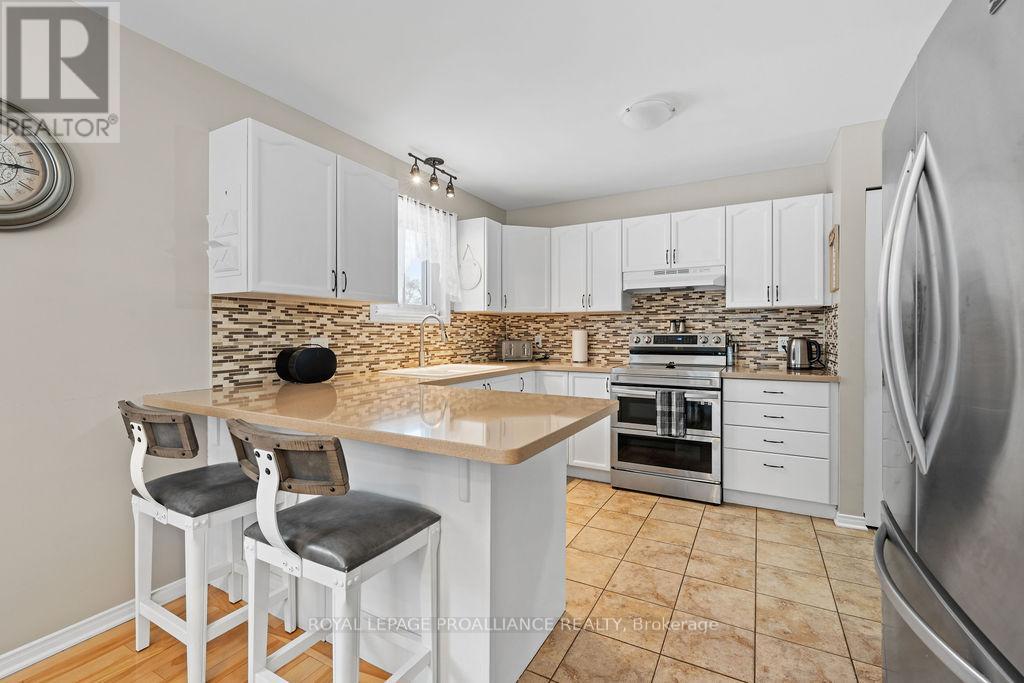 15 Gore Street, Loyalist, Ontario  K0H 2H0 - Photo 19 - X12679104