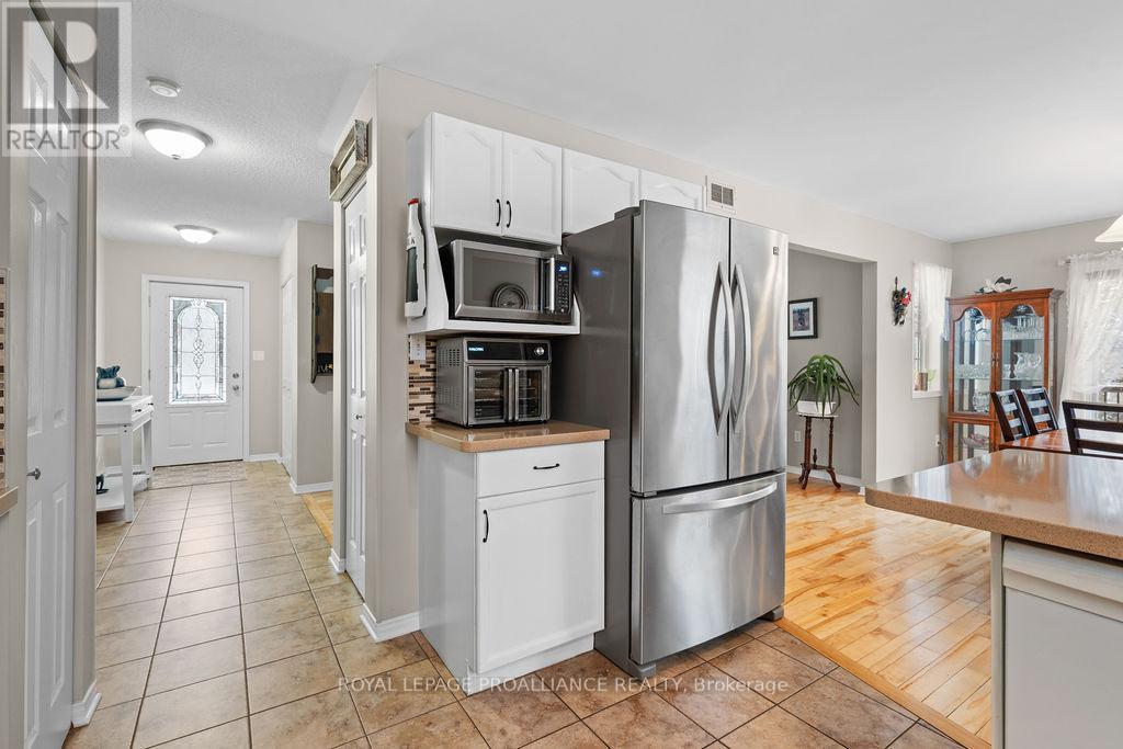 15 Gore Street, Loyalist, Ontario  K0H 2H0 - Photo 24 - X12679104