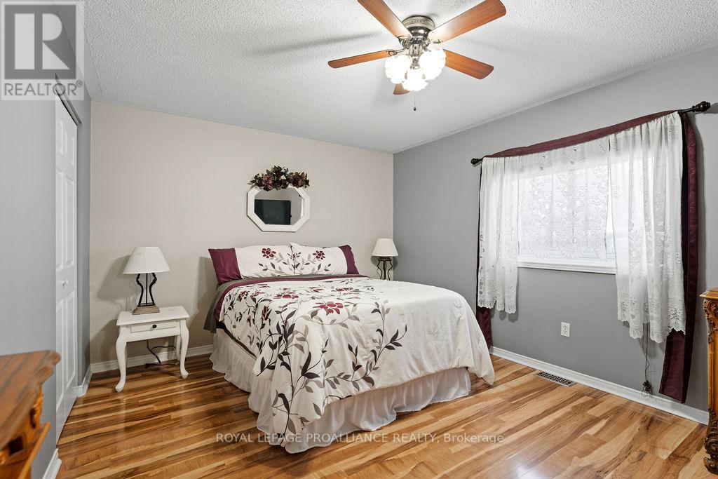 15 Gore Street, Loyalist, Ontario  K0H 2H0 - Photo 27 - X12679104