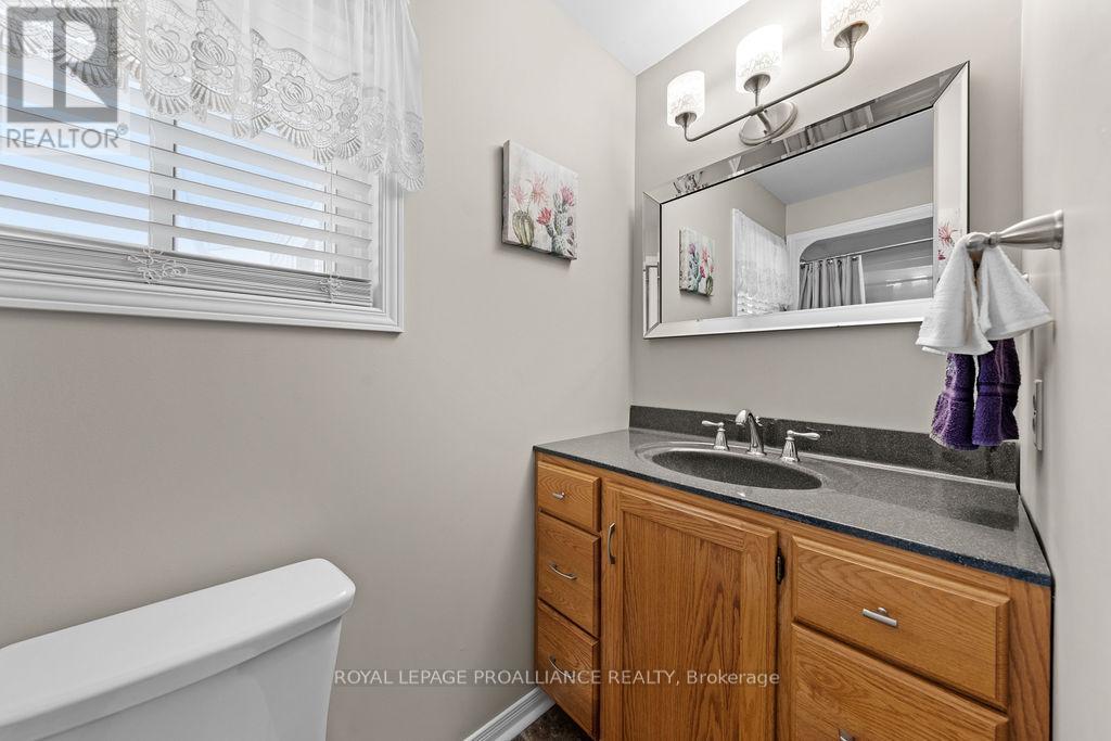 15 Gore Street, Loyalist, Ontario  K0H 2H0 - Photo 32 - X12679104
