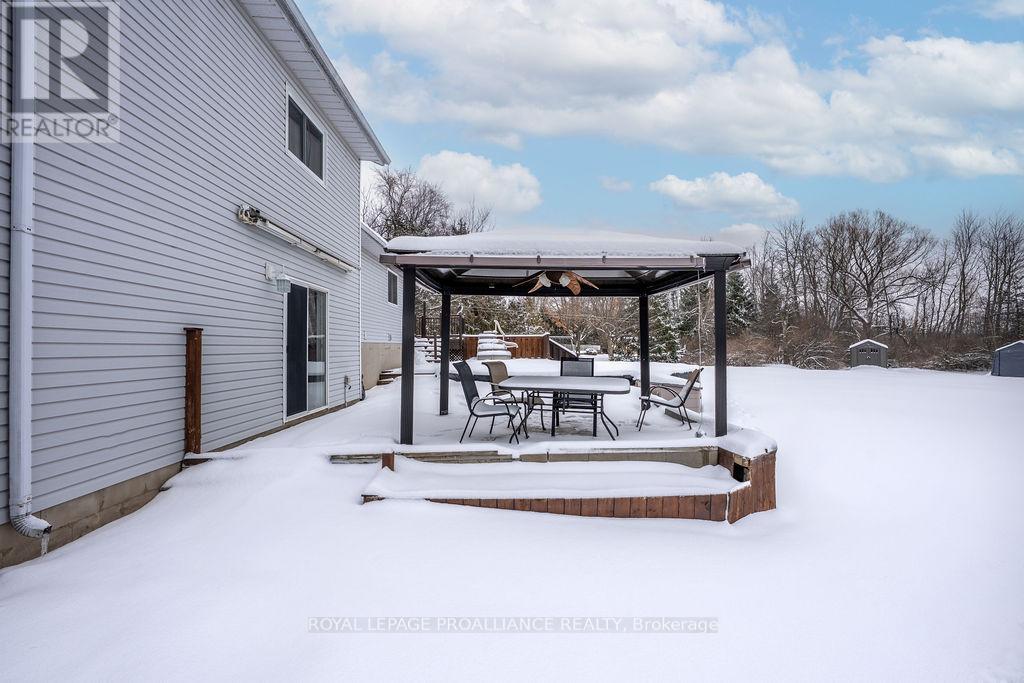 15 Gore Street, Loyalist, Ontario  K0H 2H0 - Photo 38 - X12679104