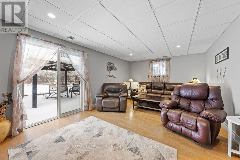 15 Gore Street, Loyalist, Ontario  K0H 2H0 - Photo 39 - X12679104