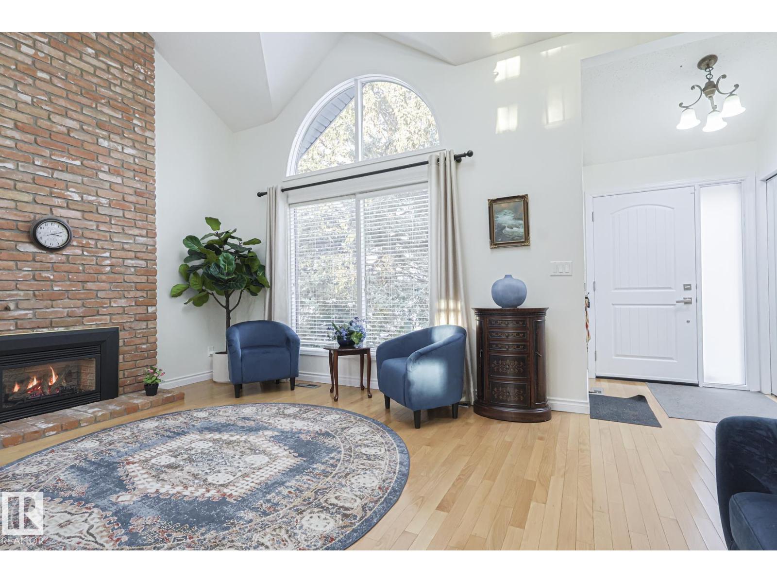 17607 55 Av Nw, Edmonton, Alberta  T6M 1C8 - Photo 2 - E4469392