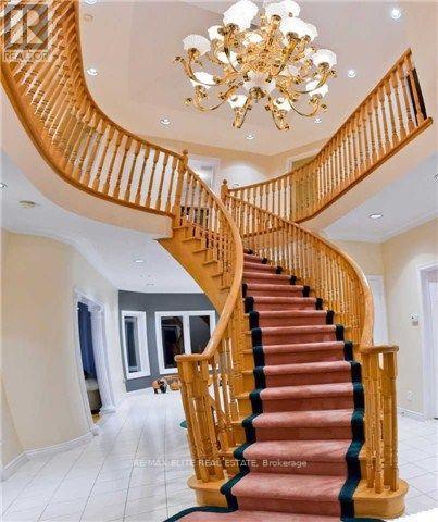 5 Emmeline Crescent, Toronto, Ontario  M1S 1L1 - Photo 2 - E12679016