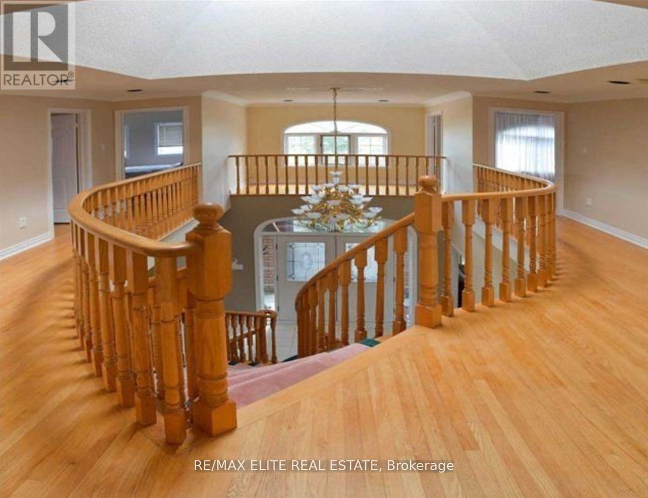 5 Emmeline Crescent, Toronto, Ontario  M1S 1L1 - Photo 3 - E12679016