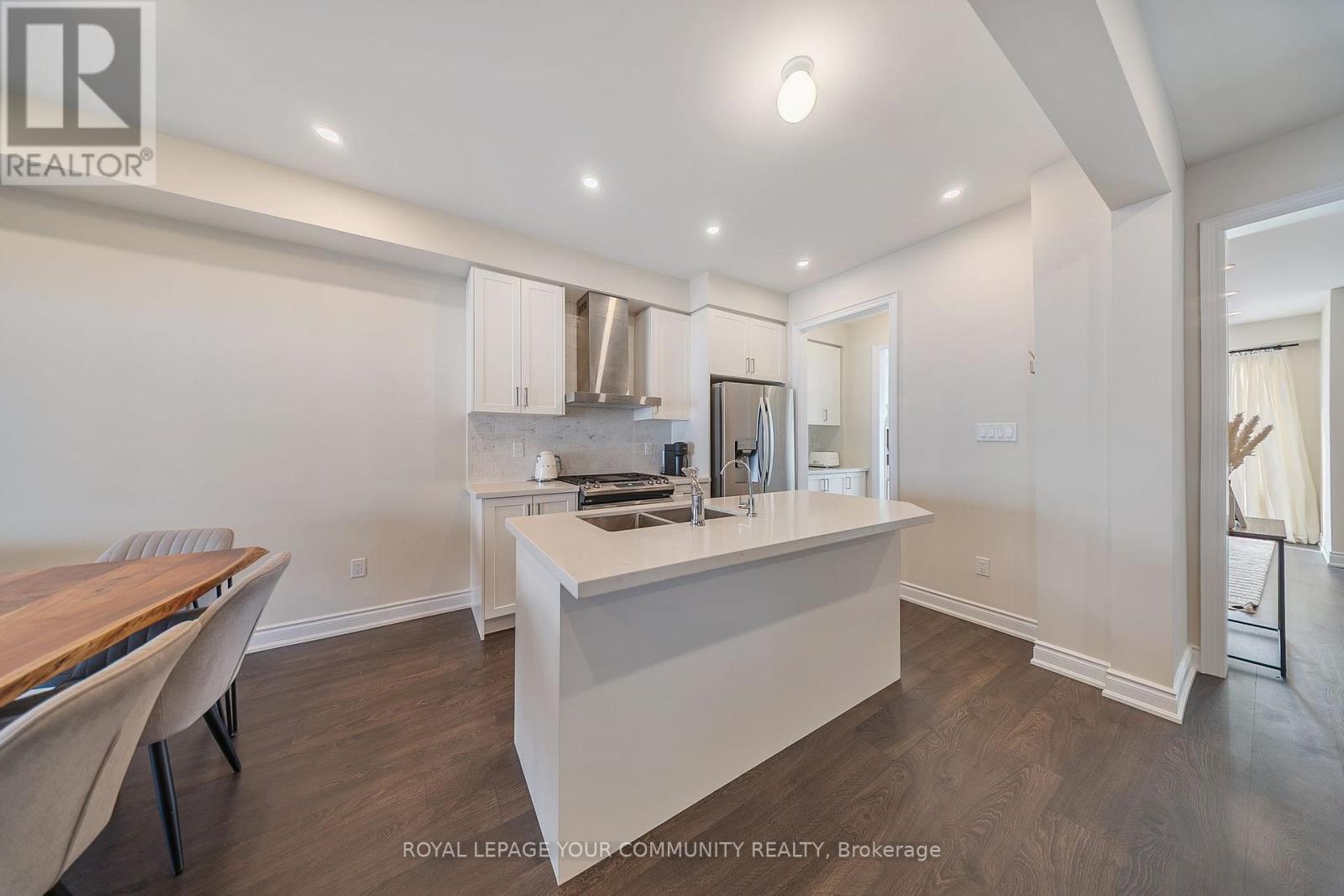 44 Janes Crescent, New Tecumseth, Ontario  L9R 0V9 - Photo 8 - N12679106