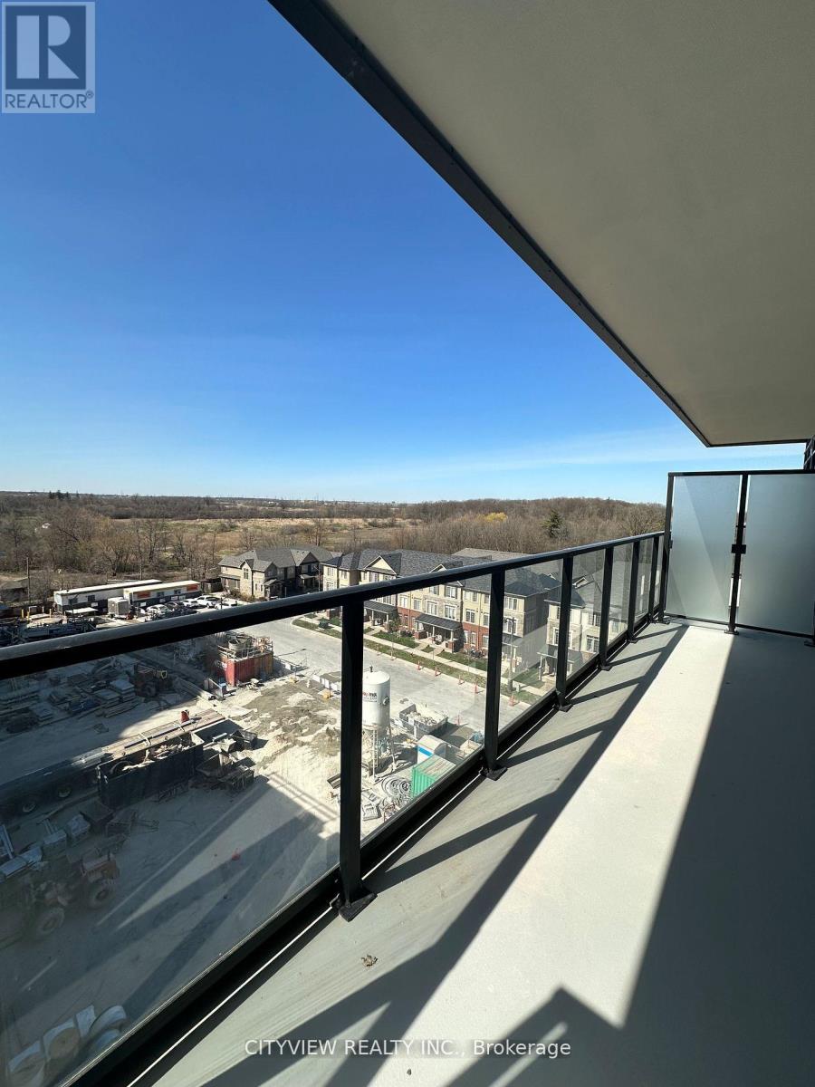 820 - 3220 William Coltson Avenue, Oakville, Ontario  L6H 7C2 - Photo 11 - W12679108